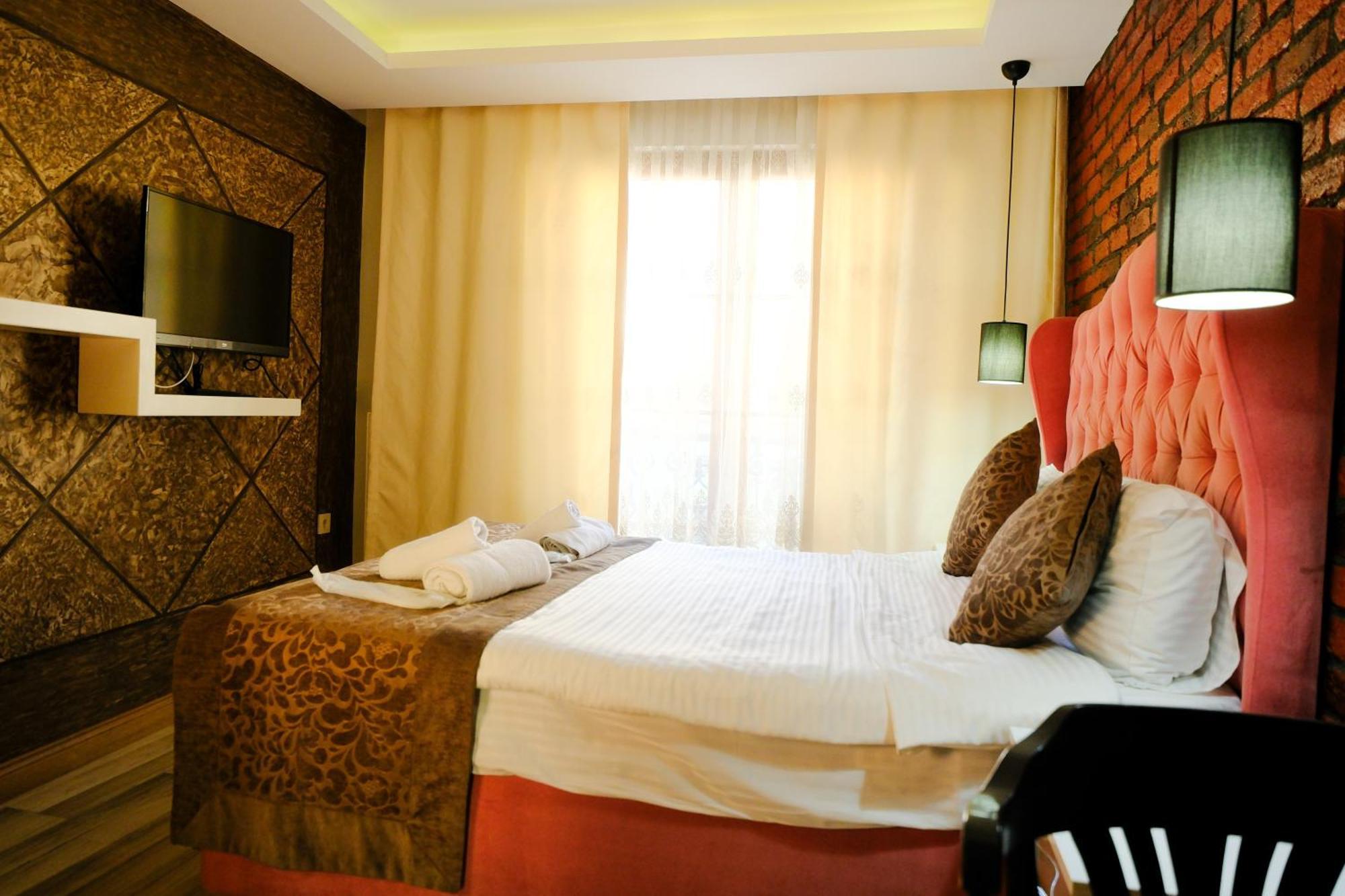 Taksim Celebi Suites Estambul Exterior foto